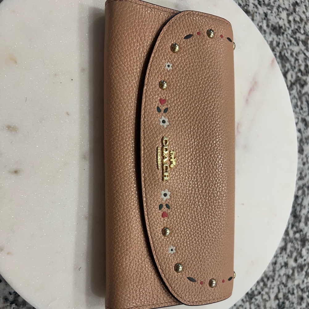 Perfect condition beige/pink coach wallet